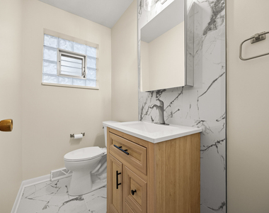 3927 N Pontiac Avenue - Photo Thumbnail 14