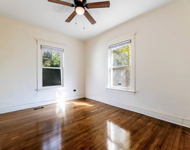 7411 S Kimbark Avenue - Photo Thumbnail 12