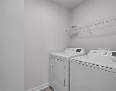 368 Belmont Drive - Photo Thumbnail 26