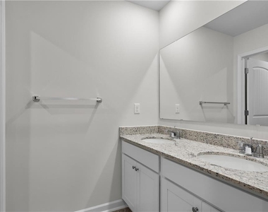 368 Belmont Drive - Photo Thumbnail 20