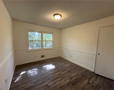 771 Prince Terrace - Photo Thumbnail 6