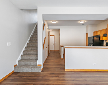 2276 Flagstone Lane - Photo Thumbnail 3