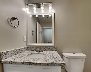 3920 Carlton Cove Court - Photo Thumbnail 14