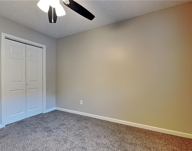 3920 Carlton Cove Court - Photo Thumbnail 13