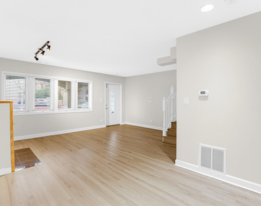 601 South Boulevard - Photo Thumbnail 12