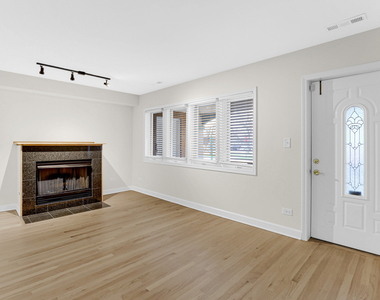 601 South Boulevard - Photo Thumbnail 9