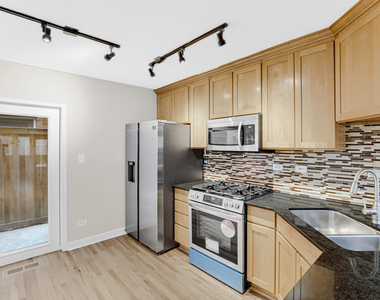 601 South Boulevard - Photo Thumbnail 14