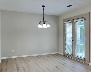 2351 Boone Place - Photo Thumbnail 4