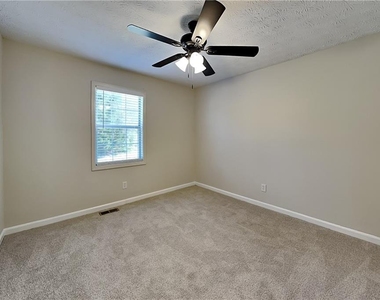 2351 Boone Place - Photo Thumbnail 12