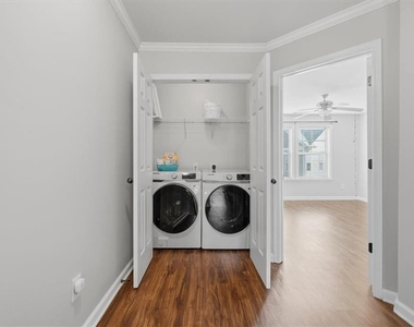 4428 Grove Field Park - Photo Thumbnail 21