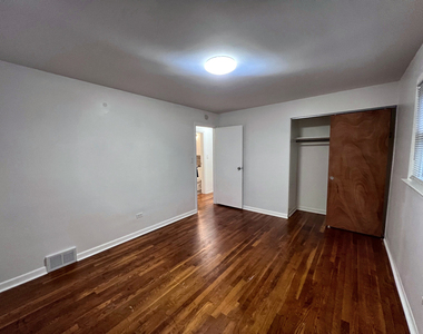 7216 W Crain Street - Photo Thumbnail 15