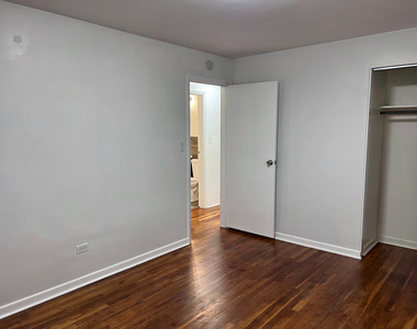 7216 W Crain Street - Photo Thumbnail 13