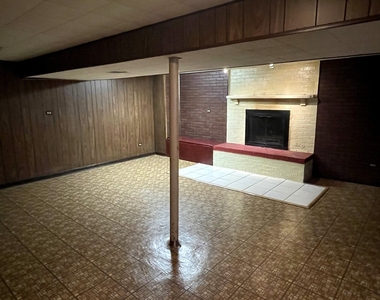 569 W Crockett Avenue - Photo Thumbnail 13