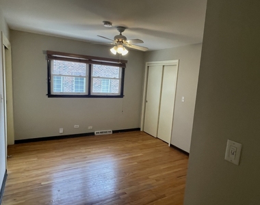 569 W Crockett Avenue - Photo Thumbnail 5