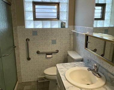 569 W Crockett Avenue - Photo Thumbnail 9