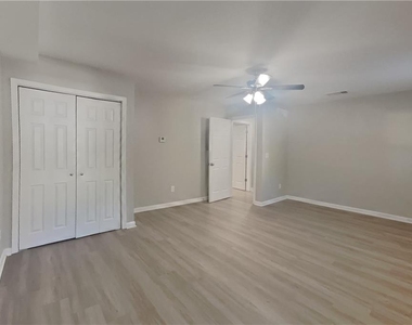 2460 Wagon Trace - Photo Thumbnail 9