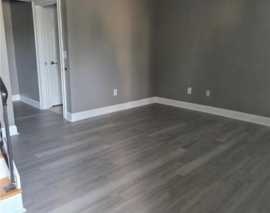127 Rondak Circle - Photo Thumbnail 1
