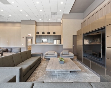 505 N Mcclurg Court - Photo Thumbnail 17