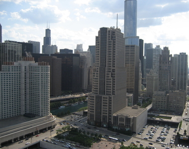 505 N Mcclurg Court - Photo Thumbnail 3