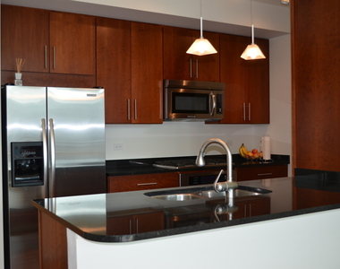505 N Mcclurg Court - Photo Thumbnail 12
