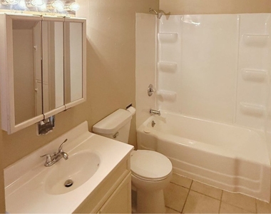 307 N Raynor Avenue - Photo Thumbnail 11