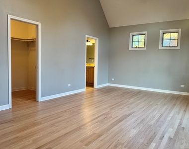 1522 Stonegate Manor - Photo Thumbnail 10
