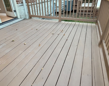 1522 Stonegate Manor - Photo Thumbnail 4