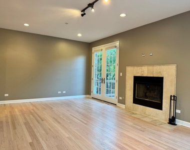 1522 Stonegate Manor - Photo Thumbnail 7
