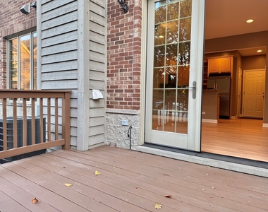 1522 Stonegate Manor - Photo Thumbnail 5
