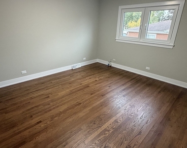 966 S Iowa Avenue - Photo Thumbnail 10