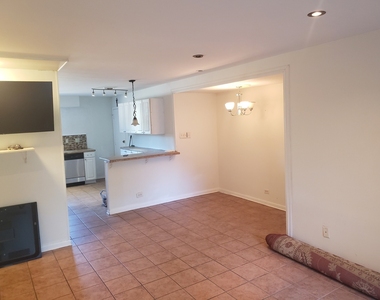 9418 Bay Colony Drive - Photo Thumbnail 5