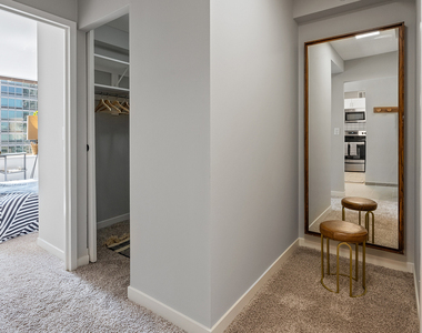 333 E Ontario Street - Photo Thumbnail 3