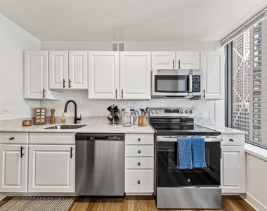 333 E Ontario Street - Photo Thumbnail 2