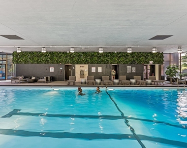 333 E Ontario Street - Photo Thumbnail 19