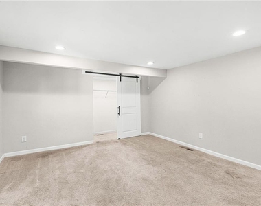 865 Hall Street Nw - Photo Thumbnail 14