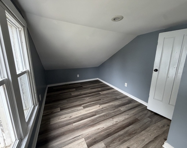 428 W High Street - Photo Thumbnail 9