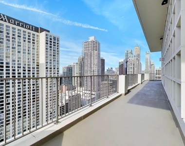 535 N Michigan Avenue - Photo Thumbnail 18