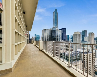 535 N Michigan Avenue - Photo Thumbnail 19