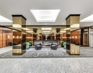 535 N Michigan Avenue - Photo Thumbnail 4