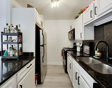 535 N Michigan Avenue - Photo Thumbnail 11