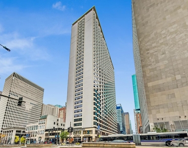 535 N Michigan Avenue - Photo Thumbnail 1