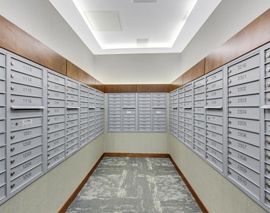 535 N Michigan Avenue - Photo Thumbnail 5