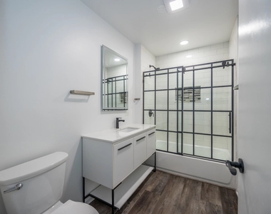 5234 S Homan Avenue - Photo Thumbnail 9