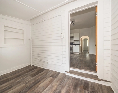 5234 S Homan Avenue - Photo Thumbnail 1