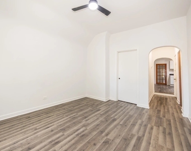 5234 S Homan Avenue - Photo Thumbnail 3