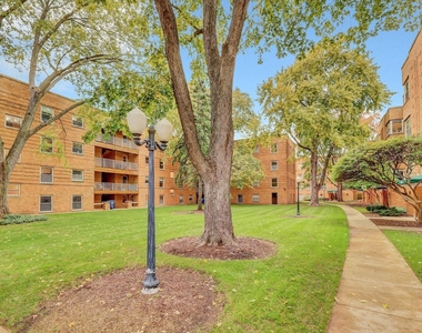4935 N Wolcott Avenue - Photo Thumbnail 20