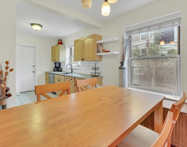 4935 N Wolcott Avenue - Photo Thumbnail 9