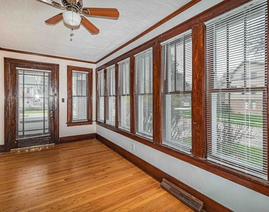 247 W Palatine Road - Photo Thumbnail 1