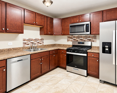 248 Waverly Drive - Photo Thumbnail 7