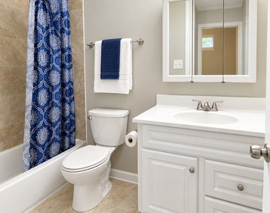 248 Waverly Drive - Photo Thumbnail 13